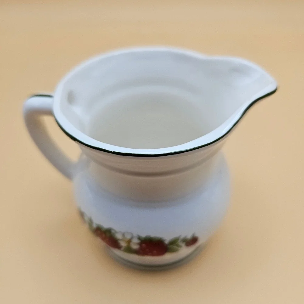 Sheffield Strawberries n Cream Enamel Saucepan‎ Pot with Creamer Pitcher Set
